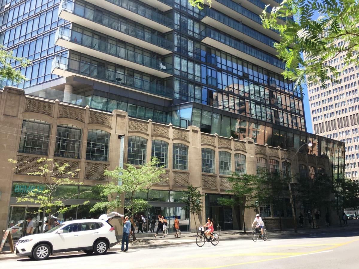 Altitude Suites Bay Street - Holiday Bonus - Free Parking Toronto Bagian luar foto