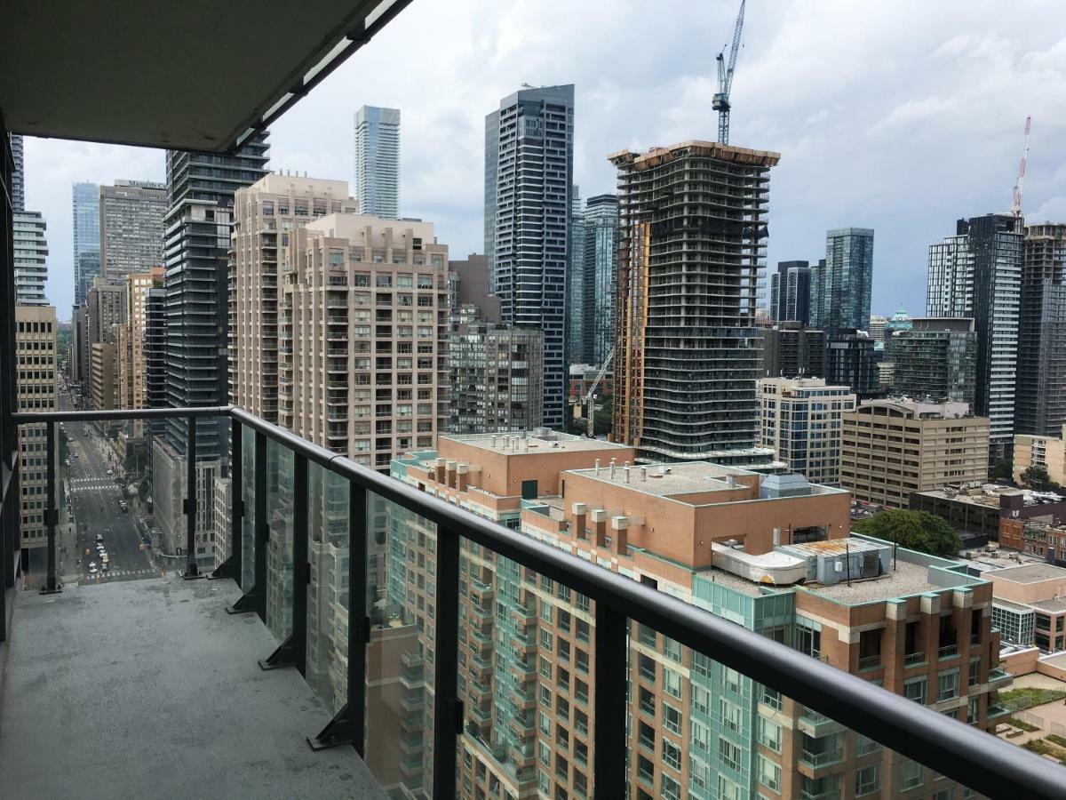 Altitude Suites Bay Street - Holiday Bonus - Free Parking Toronto Bagian luar foto